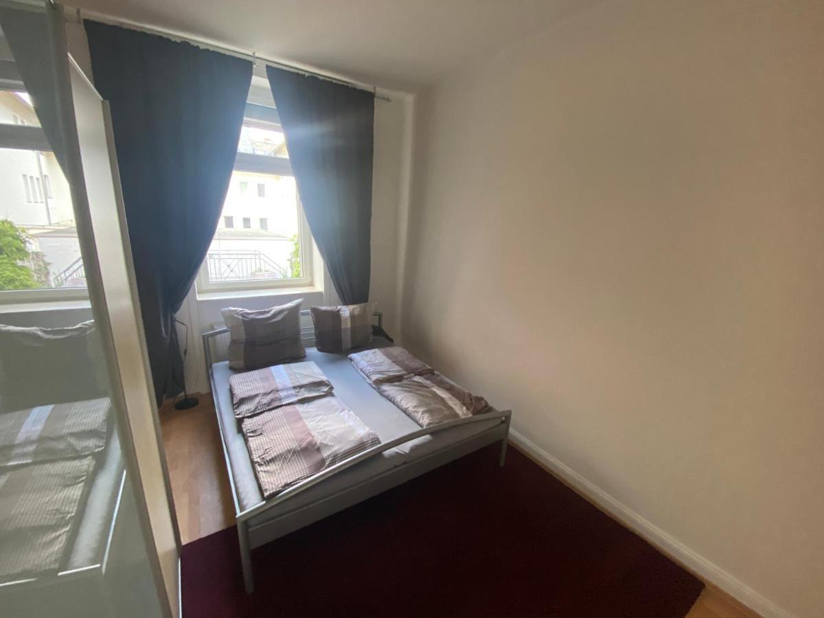 Apartment Ruhige Gemuetliche Altbau In Zentraler Lage Wiesbaden