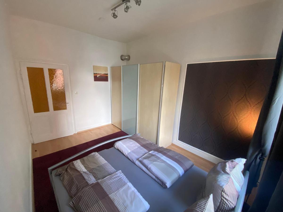 Ruhige Gemuetliche Altbau In Zentraler Lage Apartment *